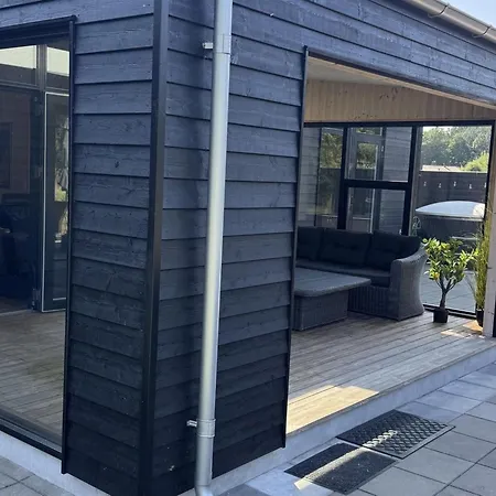 Abbo - 750m From The Sea By Interhome